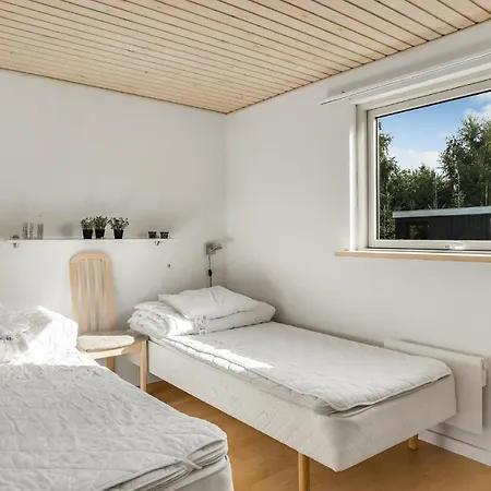 Feriehus Stunning In With Wifi Logstor